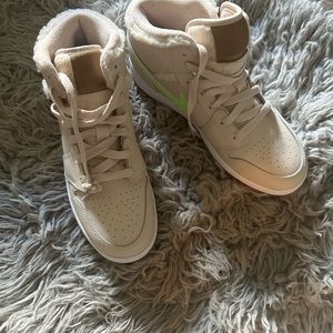 Nike Air Jordan 1 Mid 'Winter Fleece' Pearl white/Racer blue DO2207-264